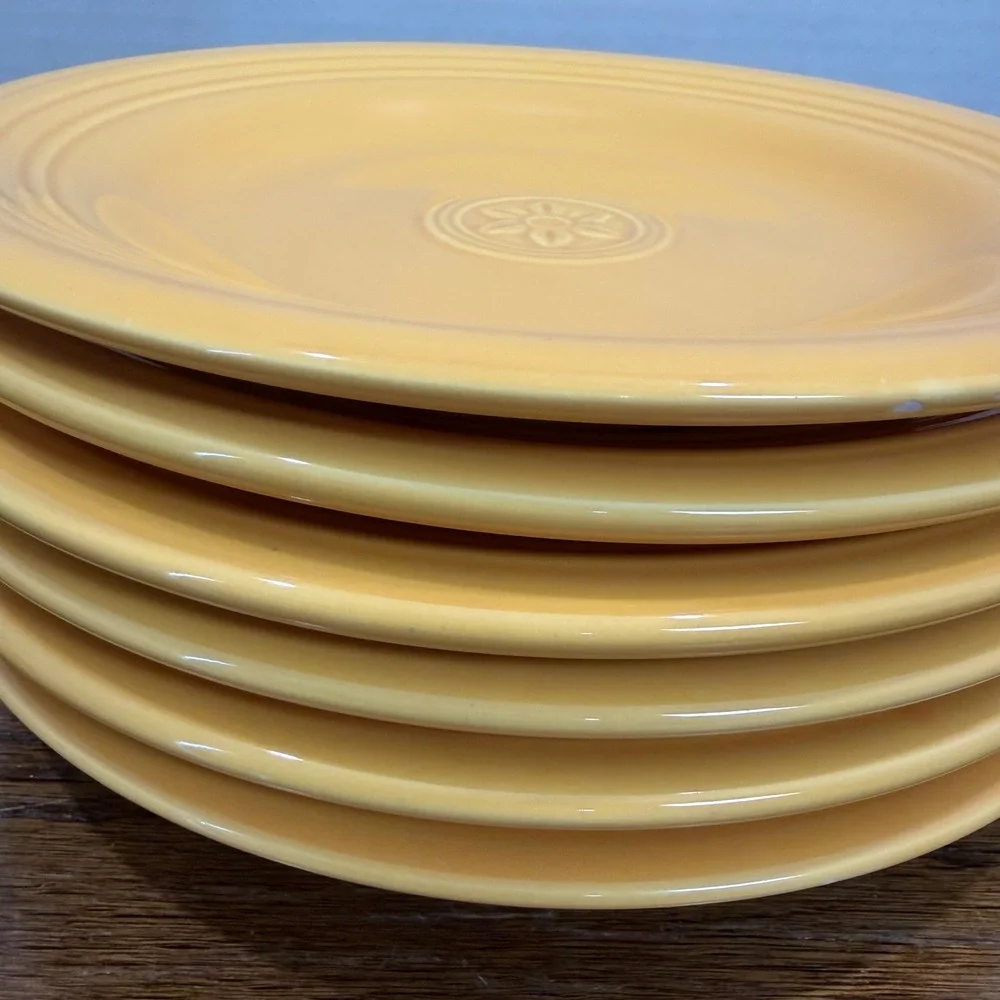 Oneida Petals Marigold Salad Plates Set of 6 Yellow Flower Ceramic 8
